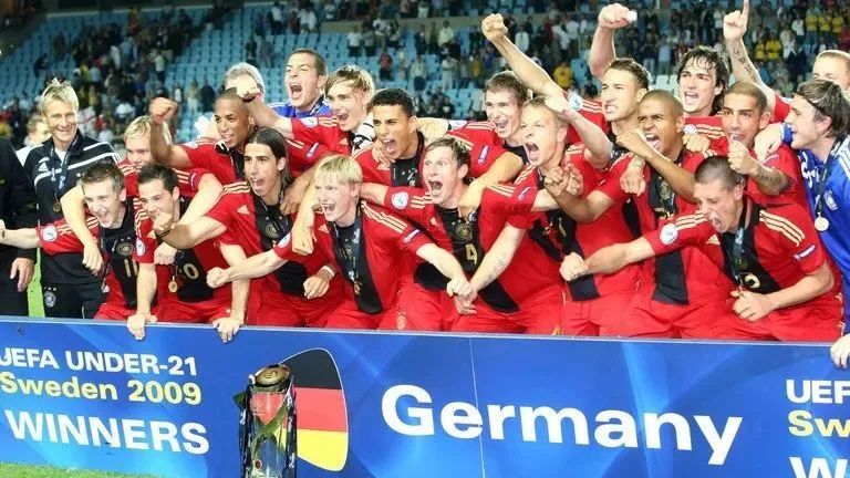  西班牙国家队公布欧洲杯大名单新人占比过半