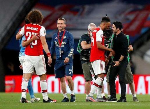  英超黑马逆袭击败传统劲旅