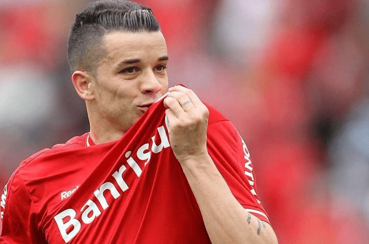  穆古鲁扎宣布赛季末退役，传奇名将告别网坛